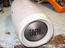 ремонт портативной колонки JBL Charge 3