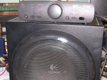 ремонт акустической системы Logitech Z906